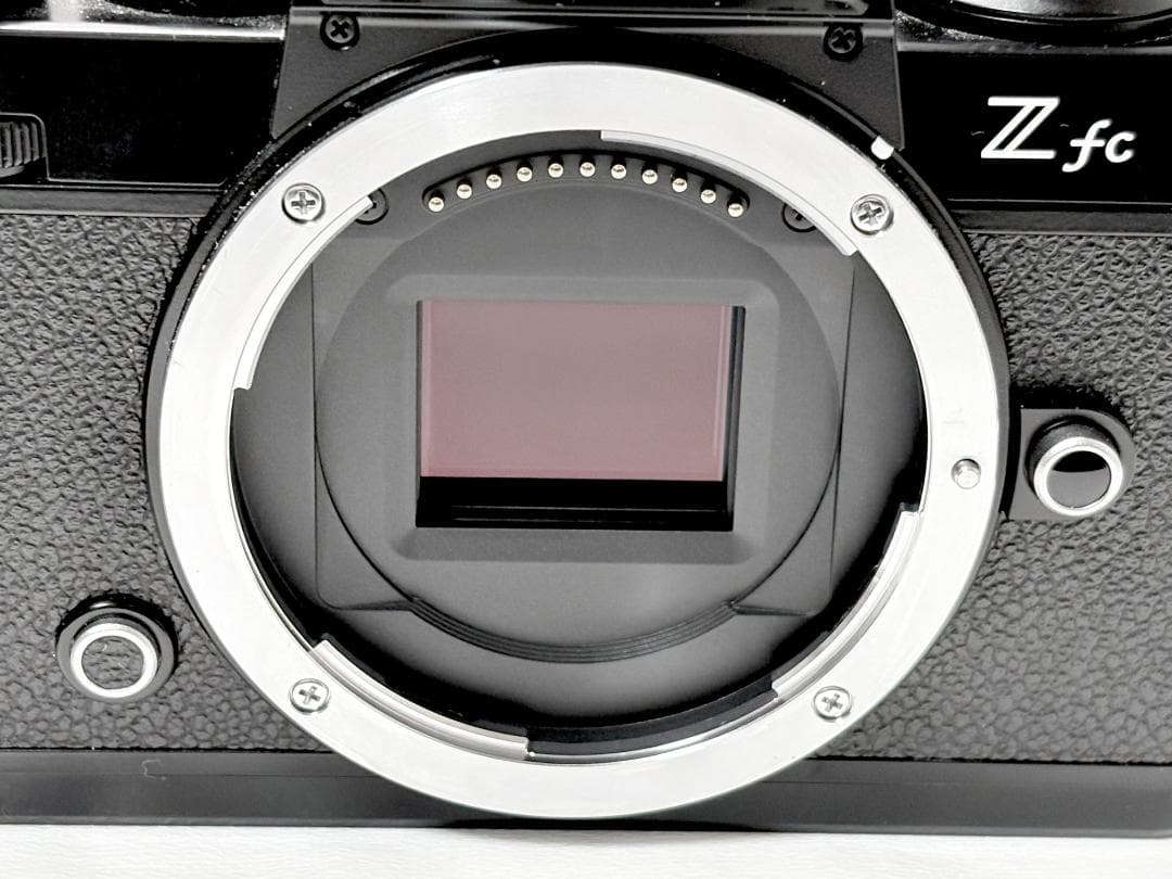 【ほぼ新品】 Nikon Z fc シャッター数 約311回　動作良好・返品保