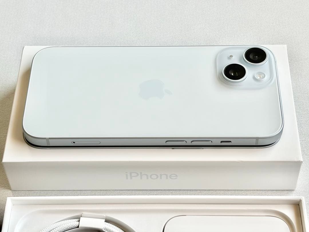 iPhone 15 256GB（ブルー）SIMフリー