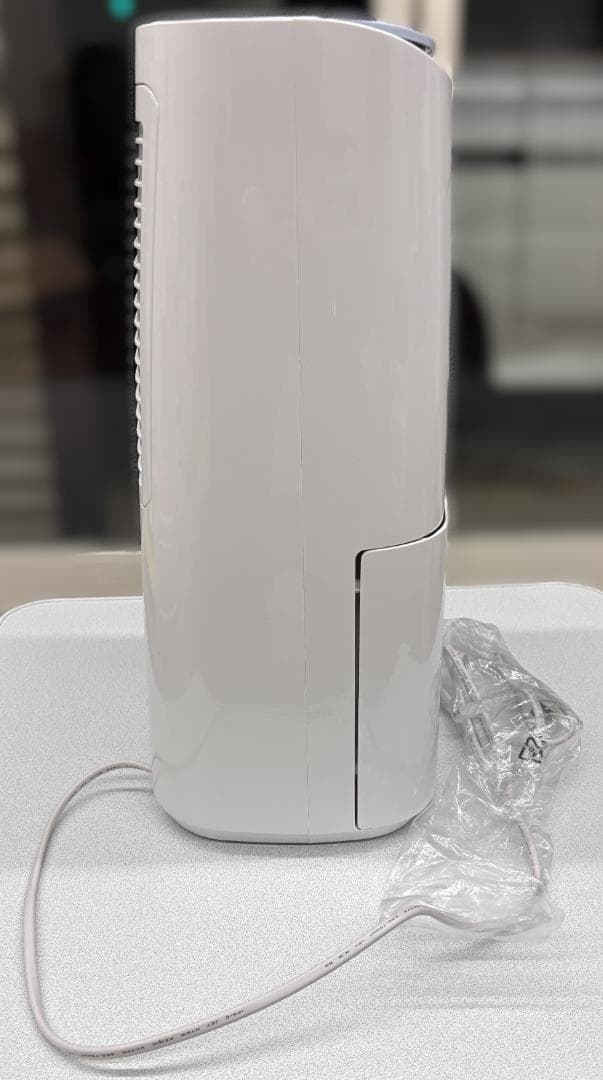 シャープ 衣類乾燥 除湿機 CV-H71-W 2018年製 箱・取扱説明書あり