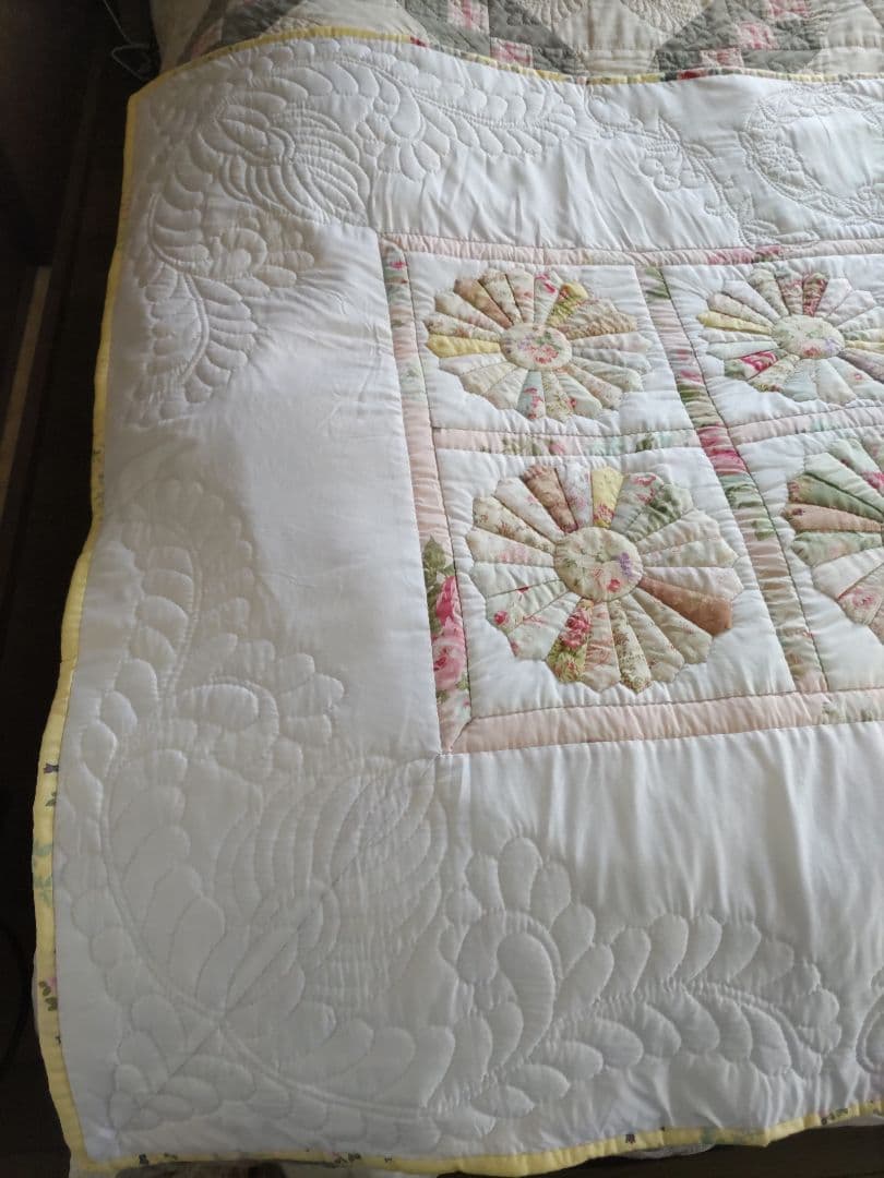 ミルクティー様オーダー専用品です。パッチワークキルトタペストリー