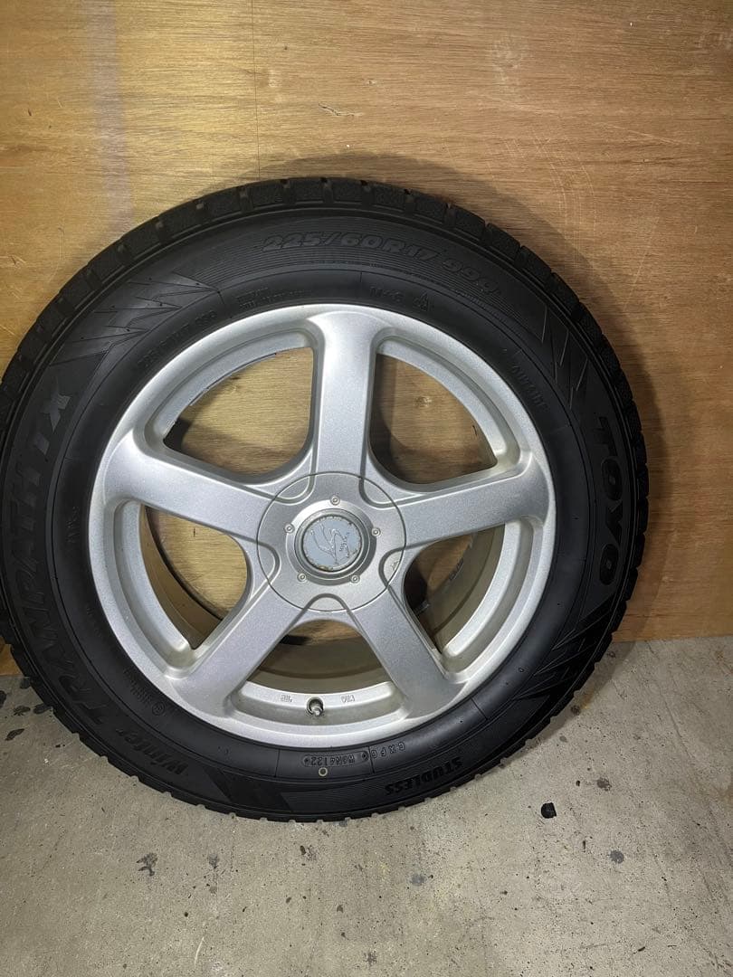 225/60R17 スタッドレスホイールセット　アルファード　ヴェルファイア