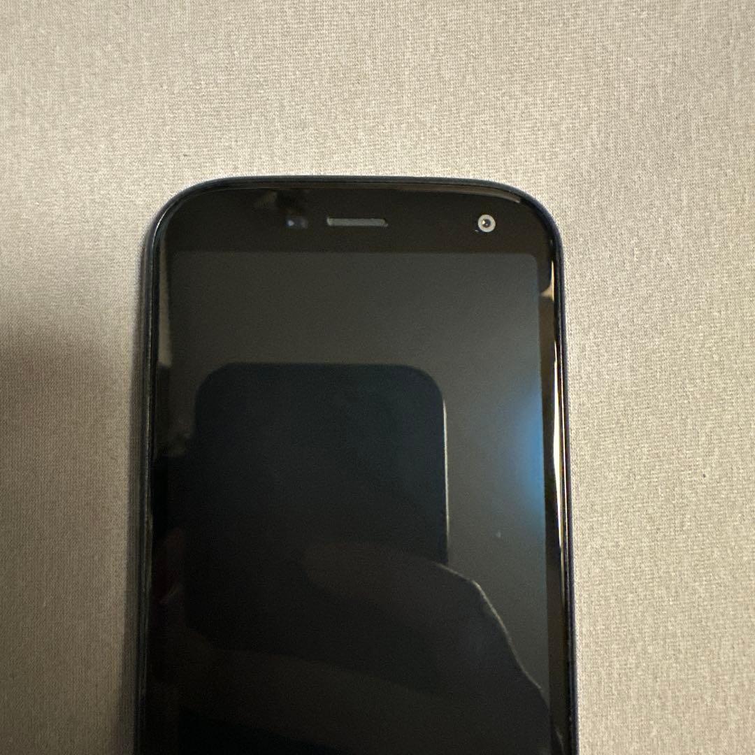docomo らくらくスマートフォン F-52B SiMフリー 2