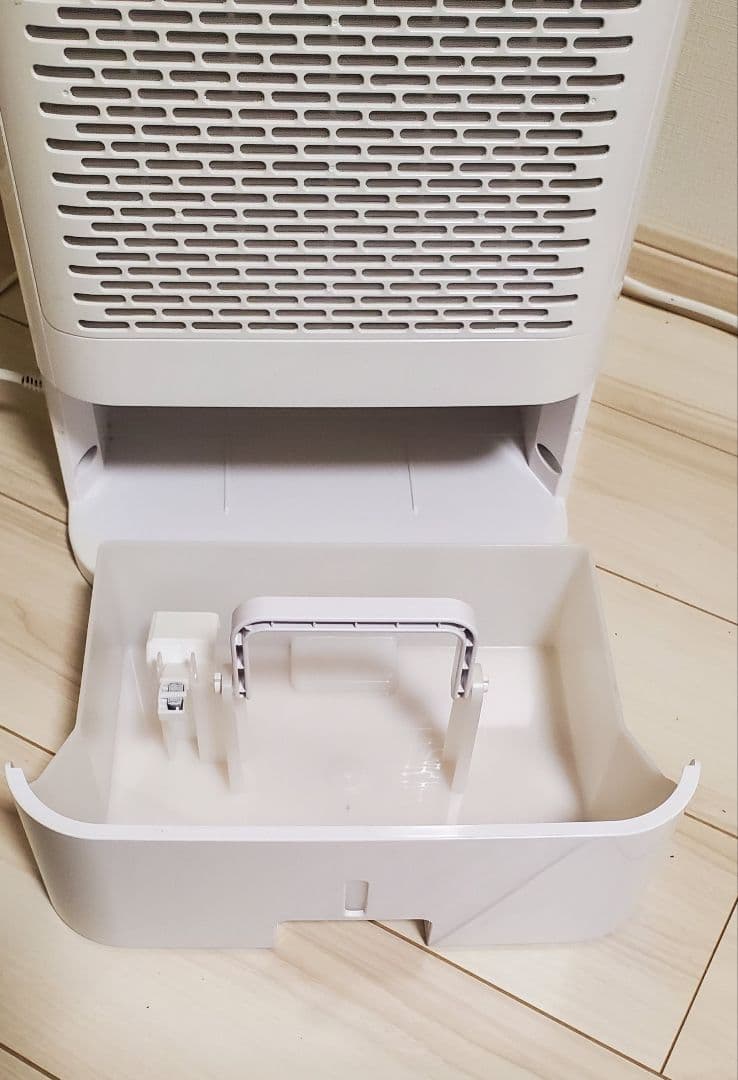 【美品】アイリスオーヤマ除湿機サーキュレーター・デシカント方式IJDC-K80