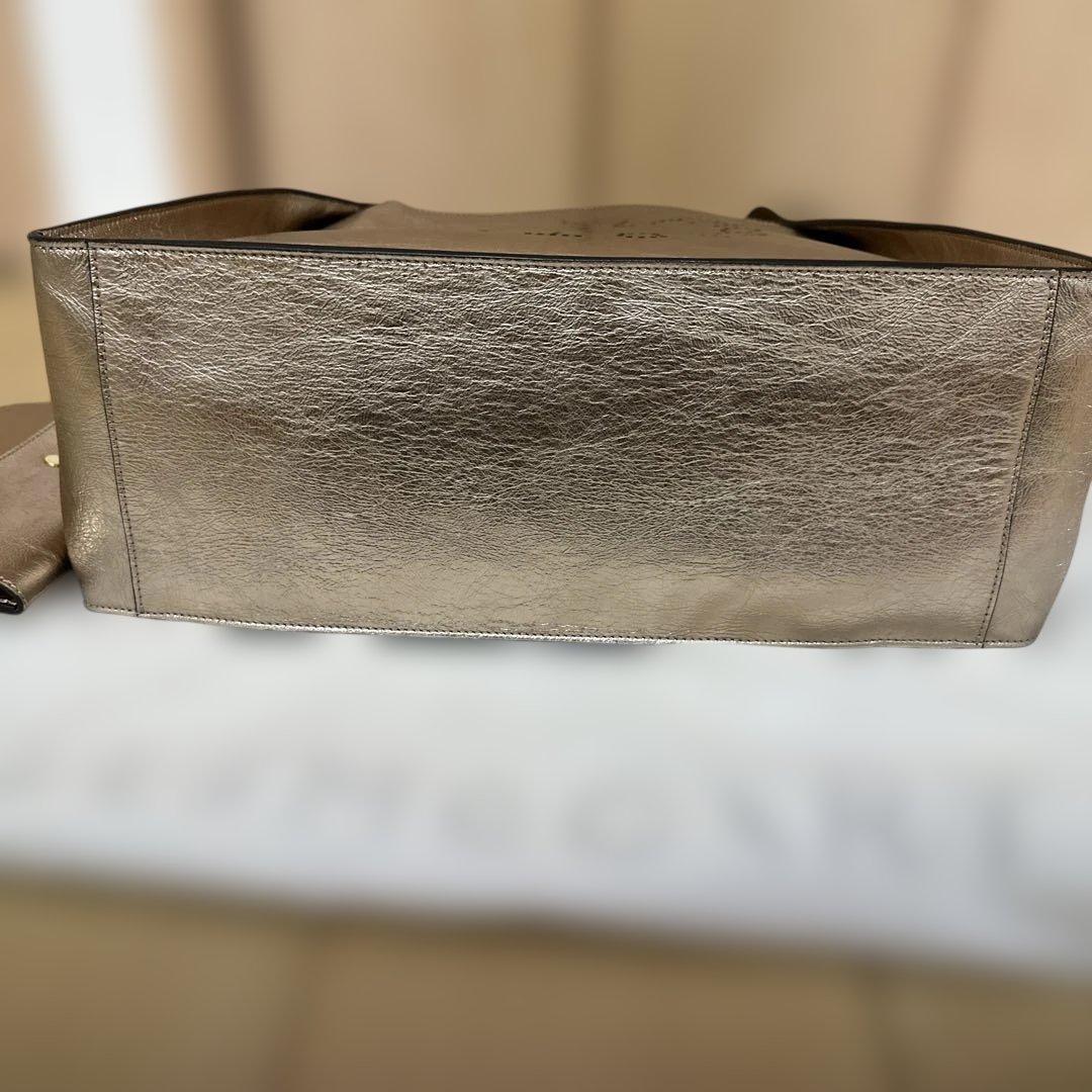 Stella McCartney ゴールド トートバッグとポーチ