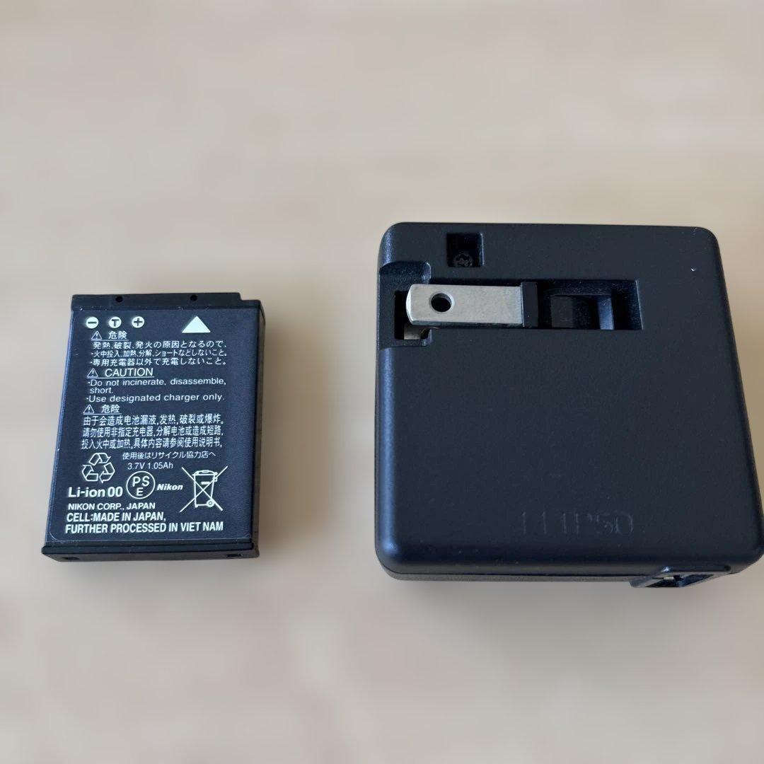 Nikon COOLPIX S6200 ホワイト　中古品　付属品・箱付あり