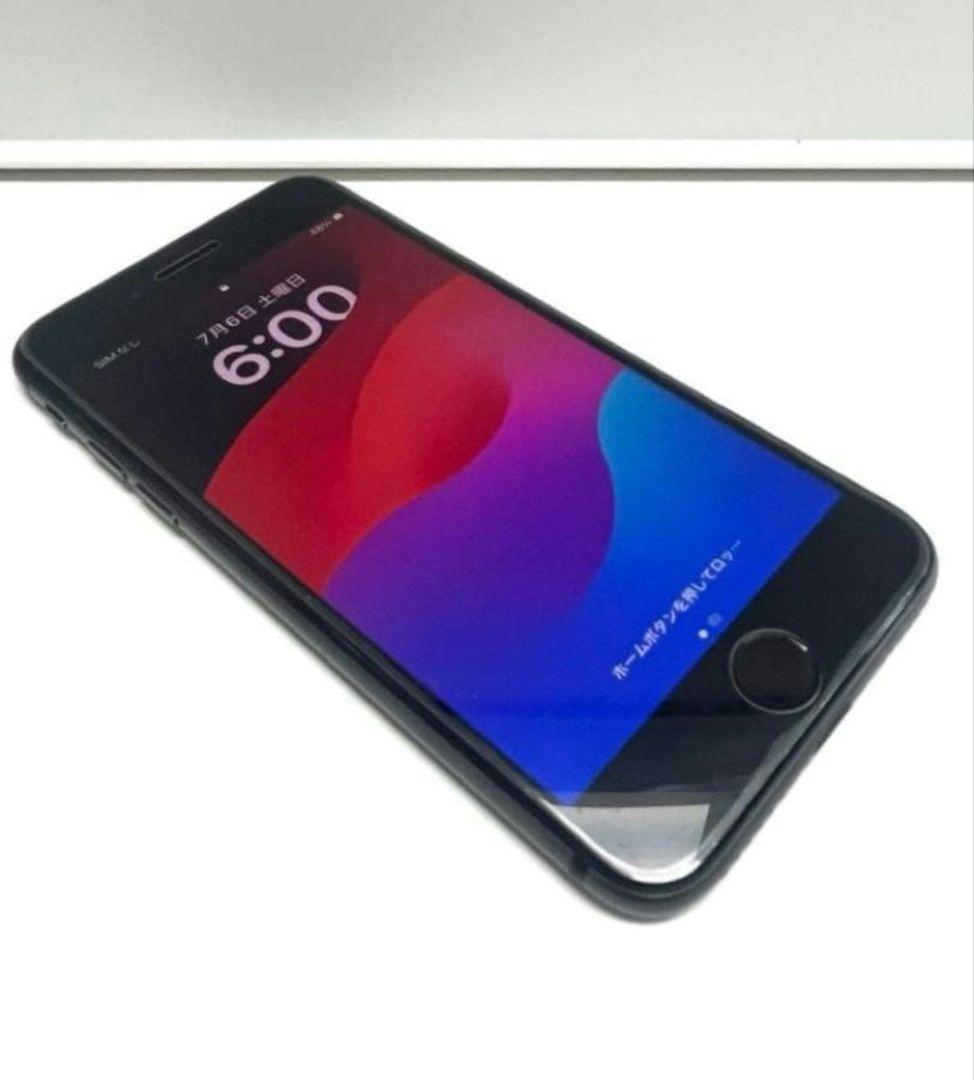 超美品　iPhone SE3 64GB　 SIMフリー バッテリー94%