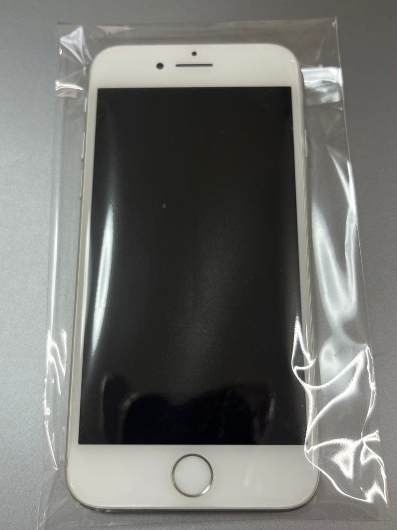 お*り様 Apple iPhone 8 (MQ792J/A) 64G SIMロッ