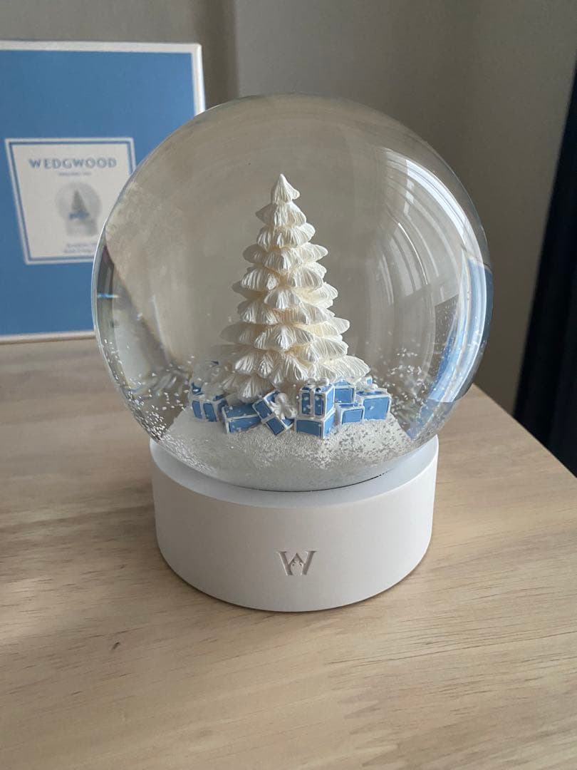ウェッジウッド　クリスマス　スノーグローブ　新品未使用