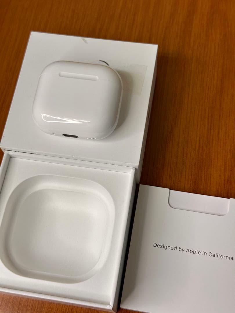 【正規品】AirPods 4 ANC搭載モデル MXP93J/A 4D9L0