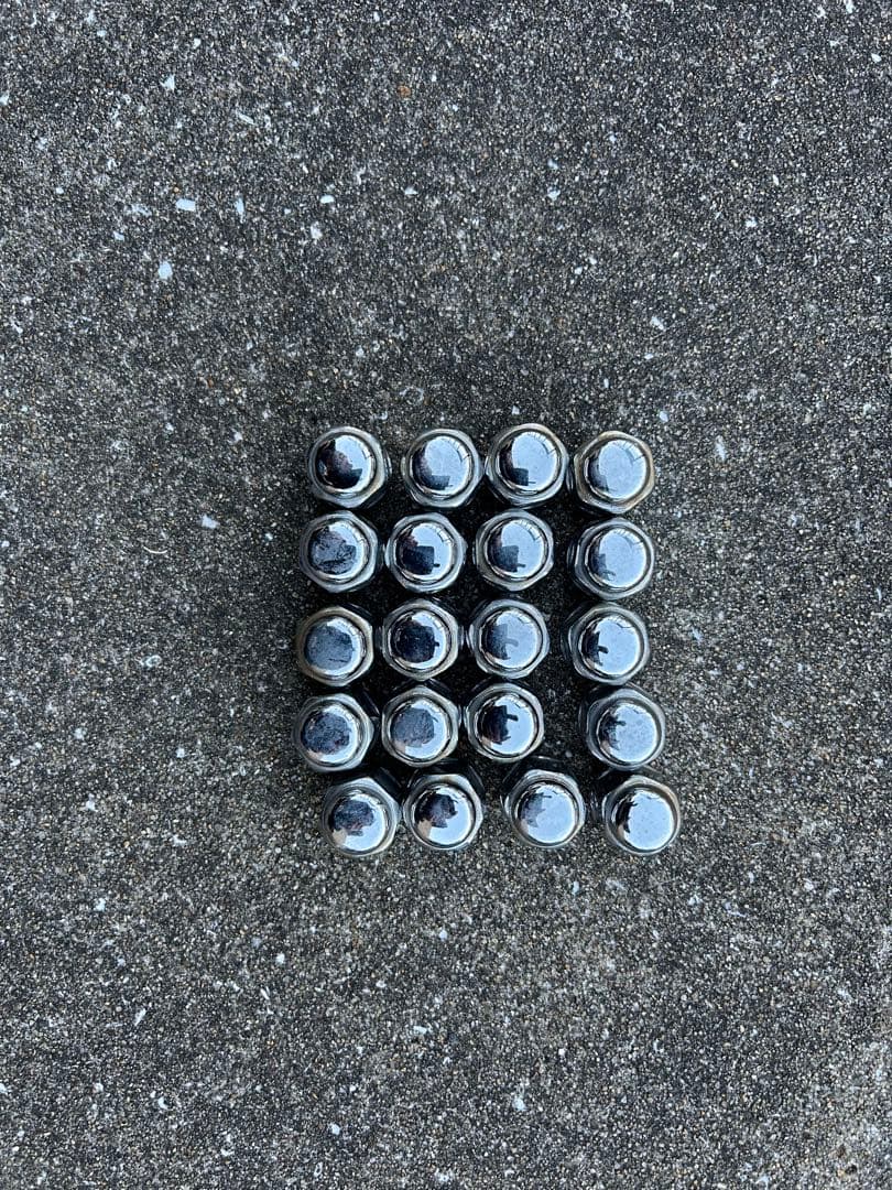 バリ溝　Yokohama 16インチ スタッドレスタイヤセット　ヤリスクロス