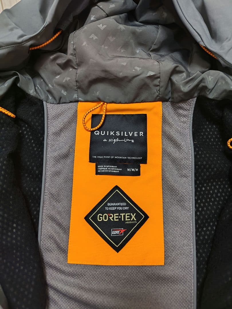 クイックシルバー　スノージャケット