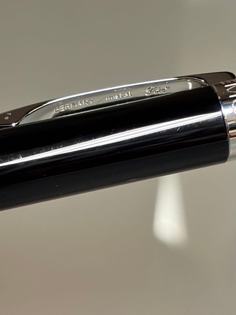 Montblanc 黒 ボールペン ケース付き　スターウォーカー