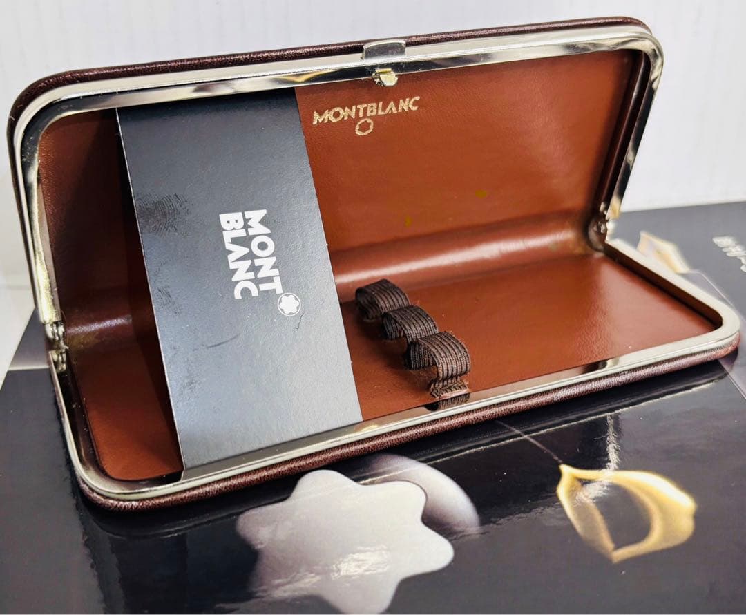 ⭐️レアで貴重❗️かなり稀少なヴィンテージCLASSICペンポーチ3本差⭐️モンブラン