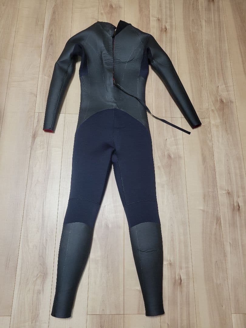 セミドライスーツ　ML　５㎜ANDNEWYOU2024年限定モデル　中古美品