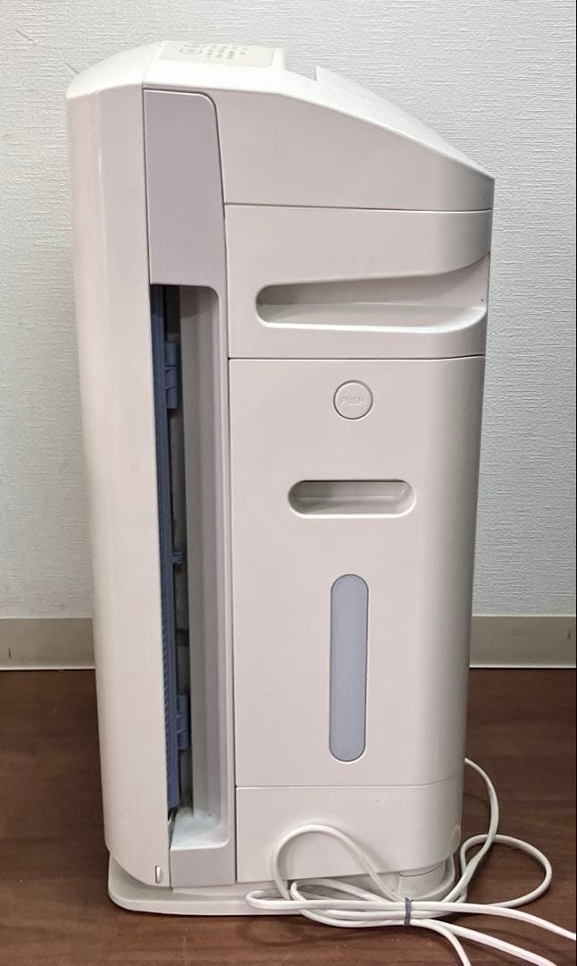 【DAIKIN/ダイキン】空気清浄機　ACK70N-W 加湿機能付 2013年製