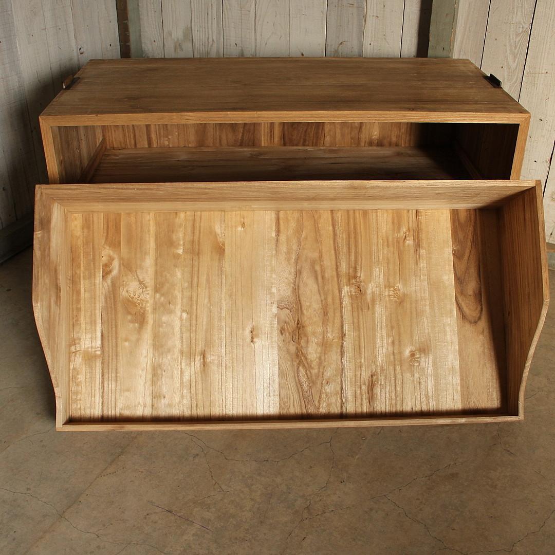 古い木製の引き出し　2段