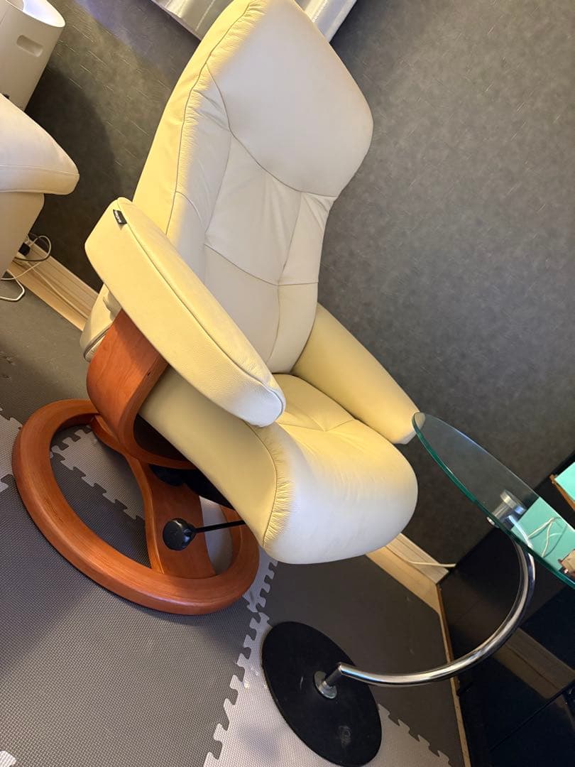 イエリアーダ　高級本革　リクライニングチェア　美品　送料込