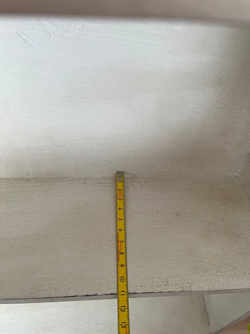 壁掛け飾り棚フック付き　アンティーク風