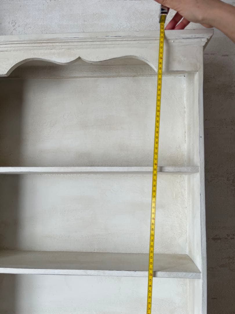 壁掛け飾り棚フック付き　アンティーク風