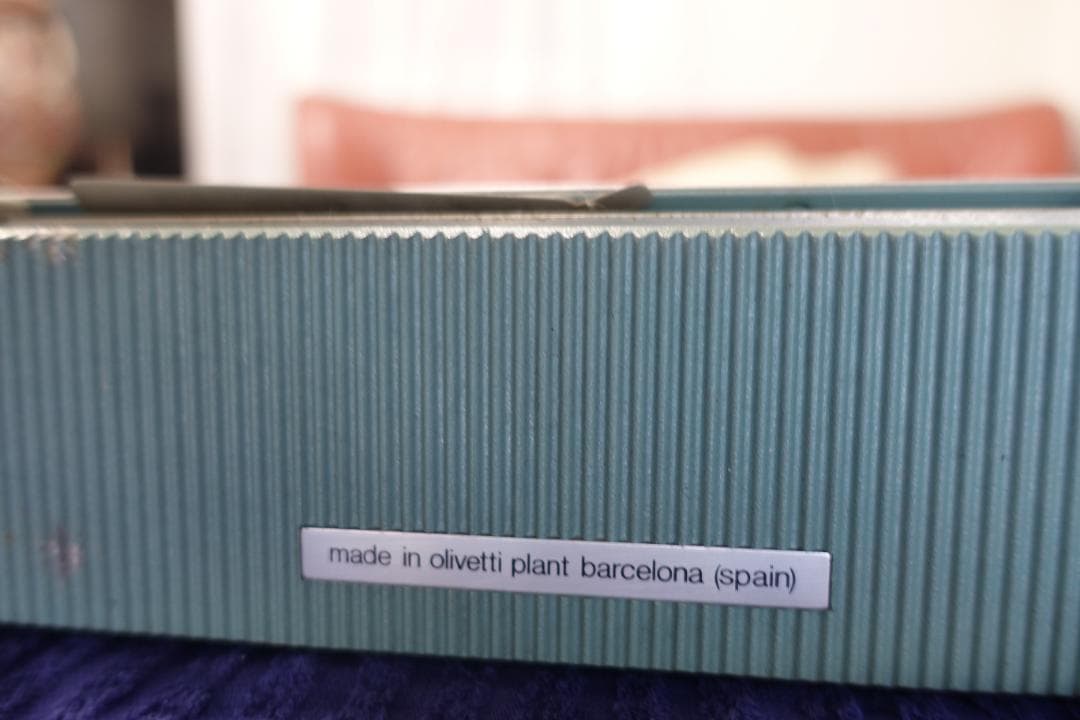 Olivetti Lettera 32 タイプライター グリーン