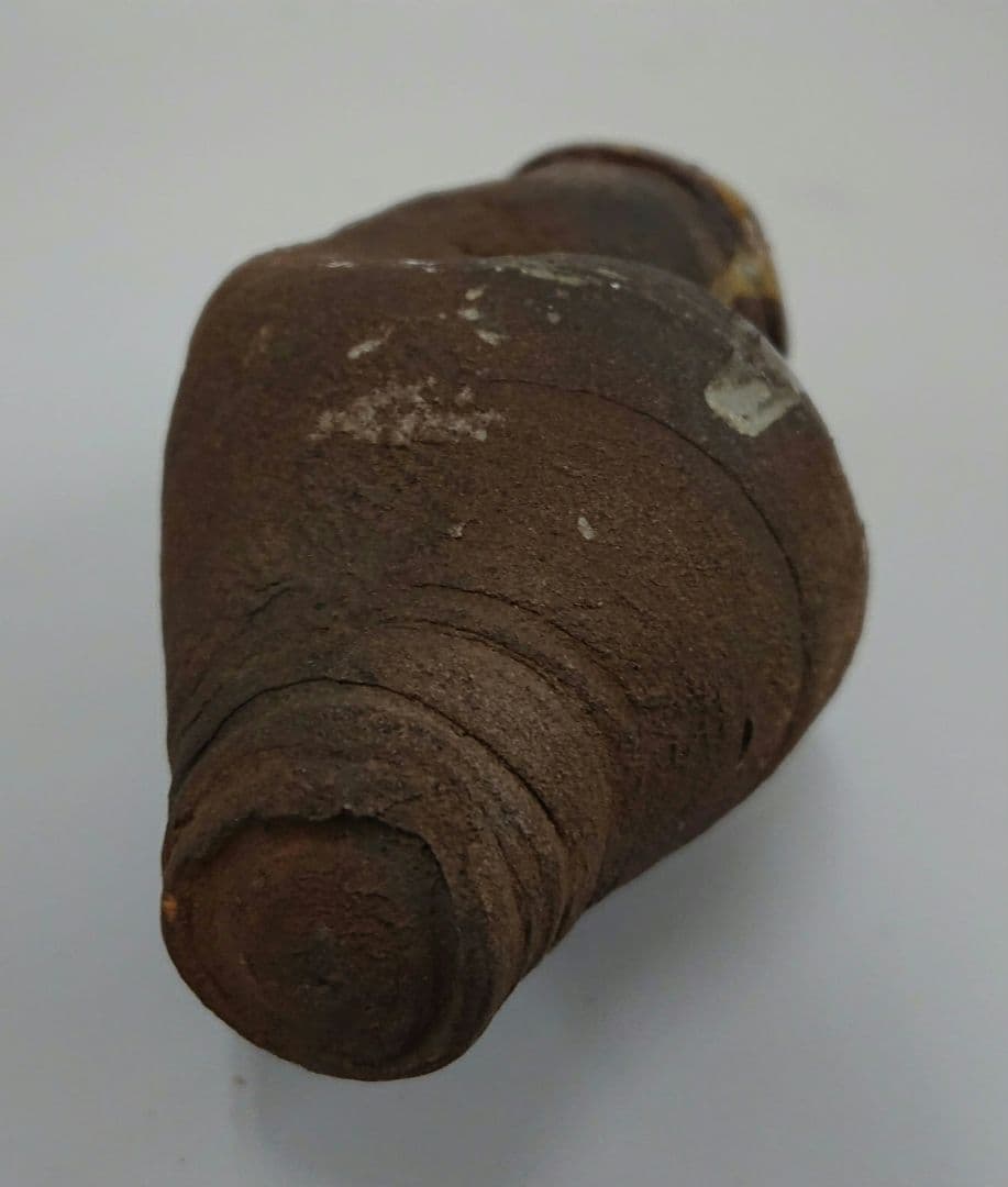 阿漕焼の掛花いれ