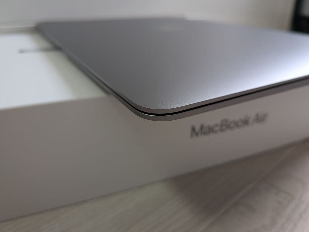 極美Macbook Air M1 バッテリ交換後充放電２回 16/256 CTO