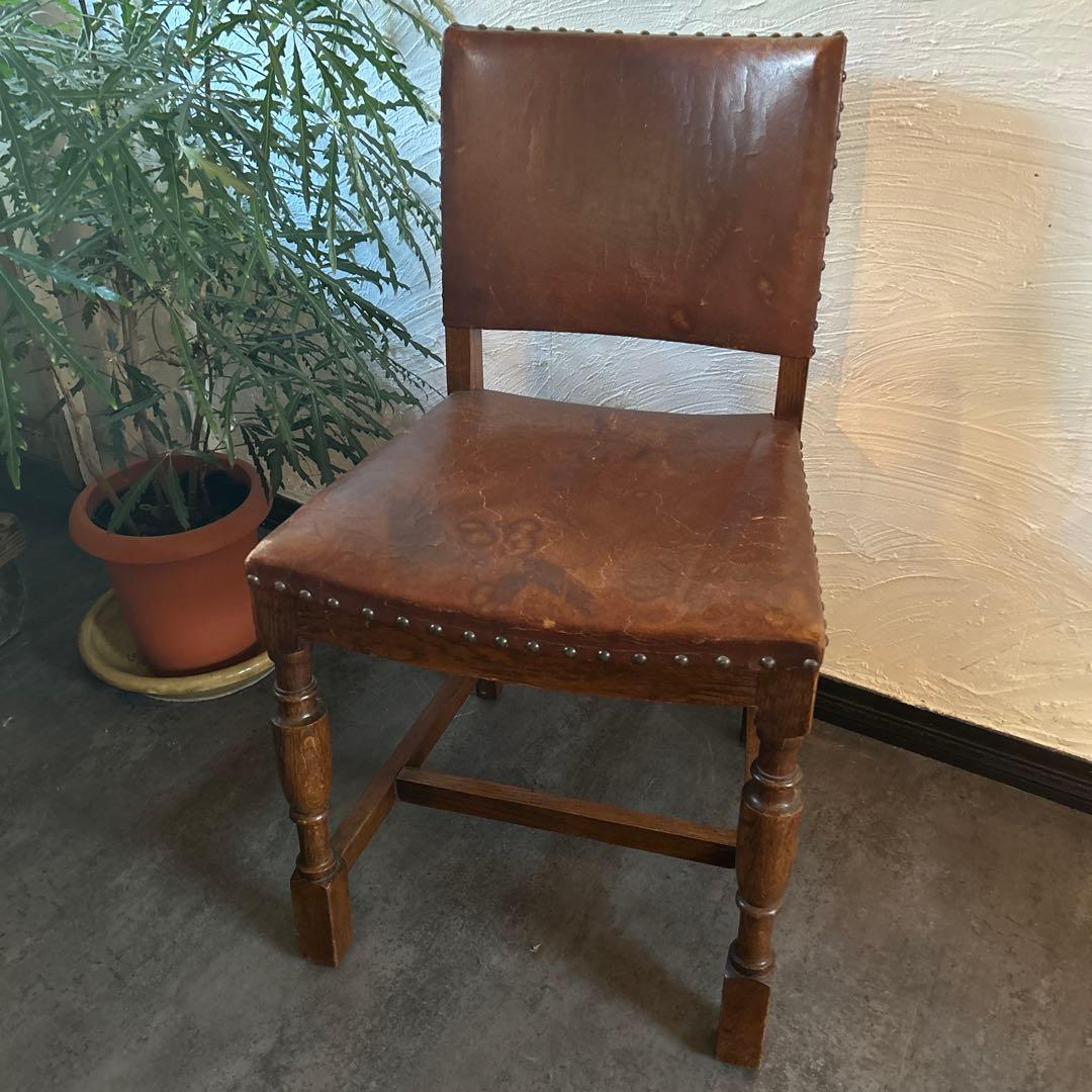 イギリス　アンティーク　チェスターフィールド　チェア　革張り　椅子