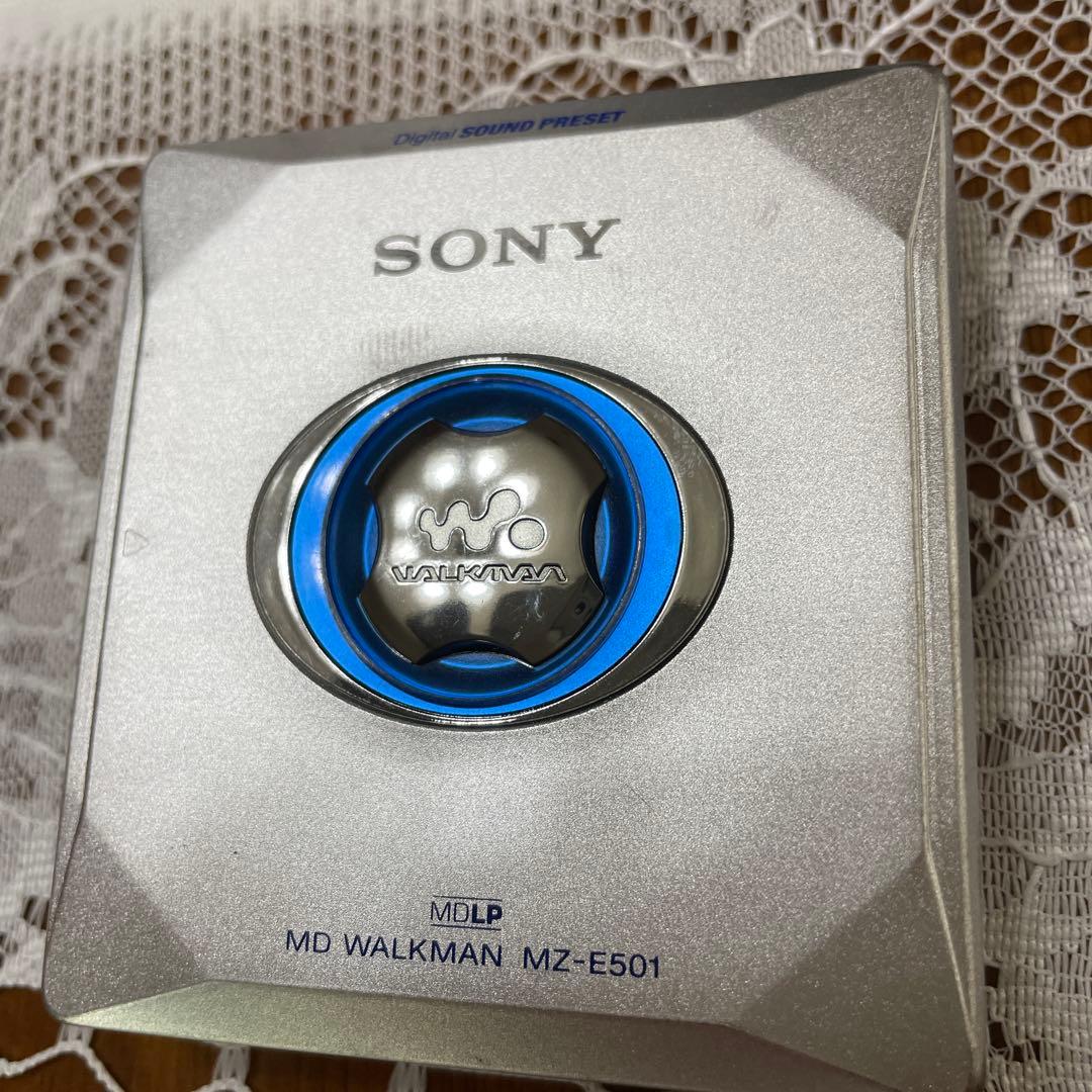 SONY MZ-E501 シルバー MDウォークマン　動作確認済　アクセサリー