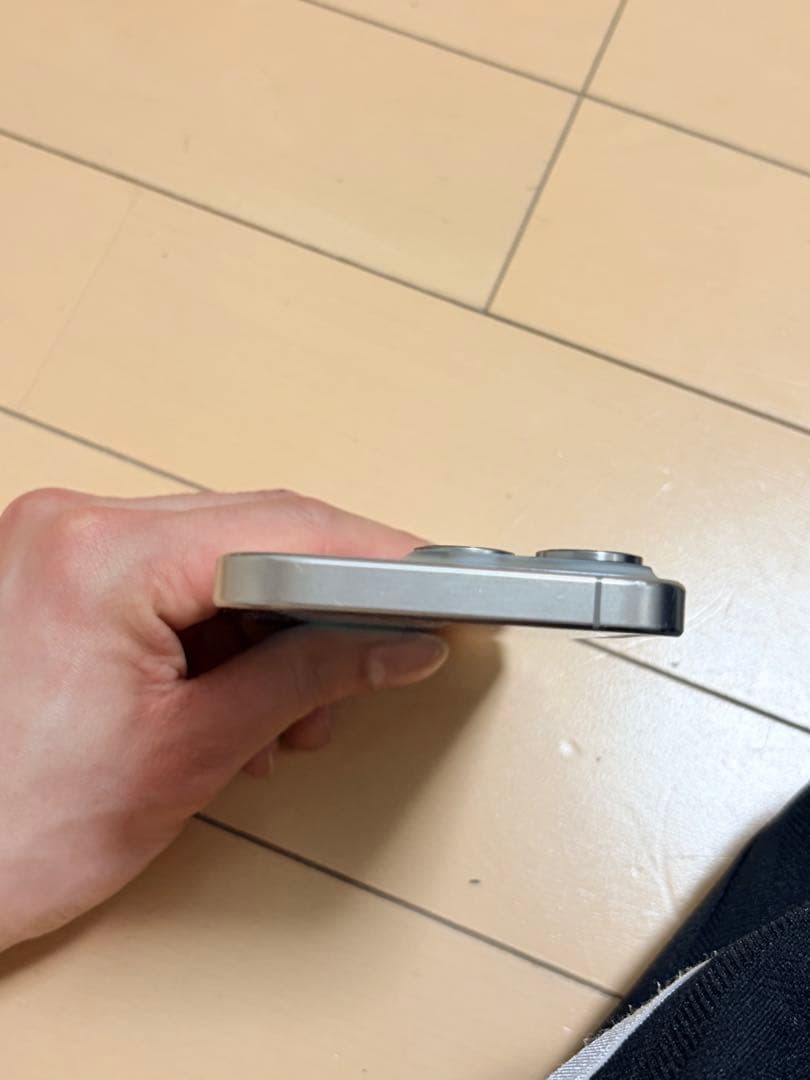 iPhone 15Pro 128GB ナチュラルチタニウム SIMフリ