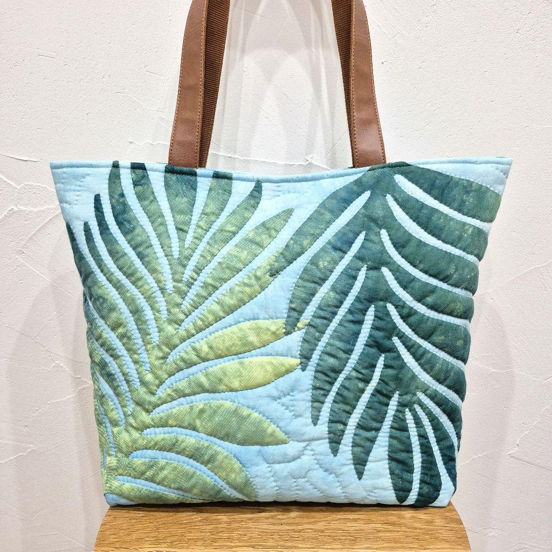 NO.226 本日限定Χmas価格！ハワイアンキルトトートバッグ ハンドメイド