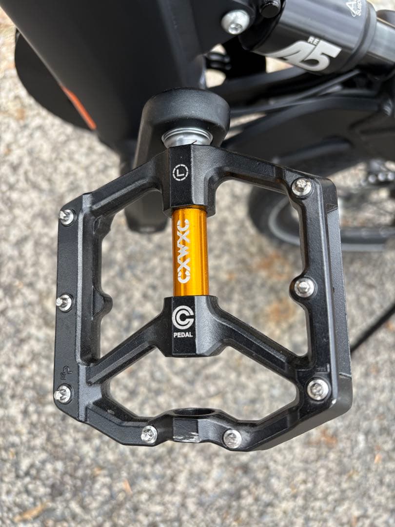 【美品】besv psa1 マットブラック メーター 432km