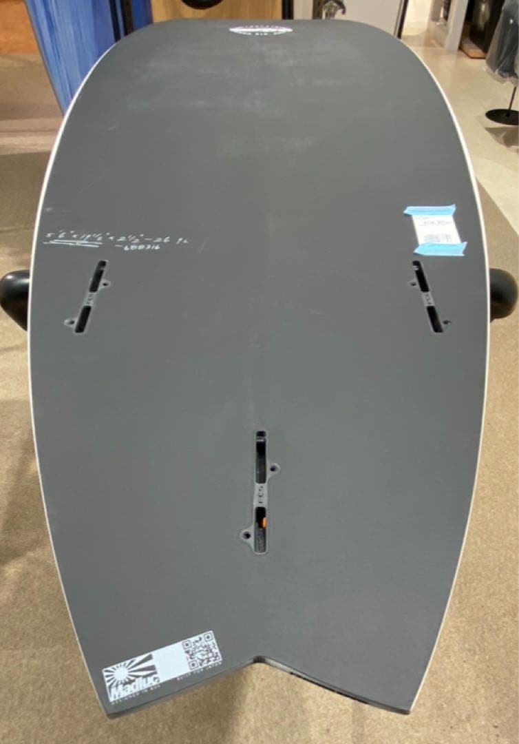 【新品】JSサーフボードBlackBaron 2.1 PEModel 5'6