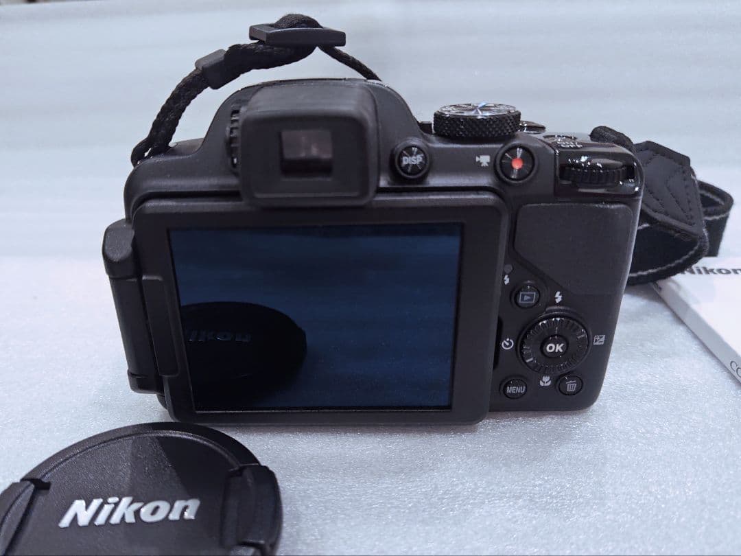 Nikon ニコン デジタルカメラ COOLPIX P520 カメラ 充電器