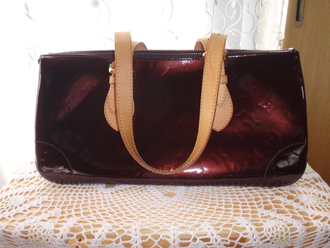 ルイヴィトン ヴェルニ ローズウッド・アヴェニューM93510