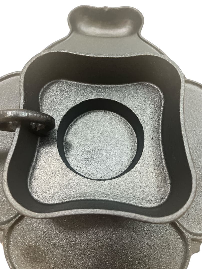 南部鉄器　義経鍋　四人用 キャンプ飯　鉄 焼肉　ジンギスカン