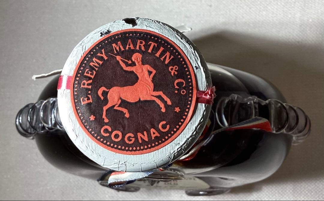 【希少古酒】レミーマルタン　ルイ13世　コニャック700ml バカラ替え栓付き