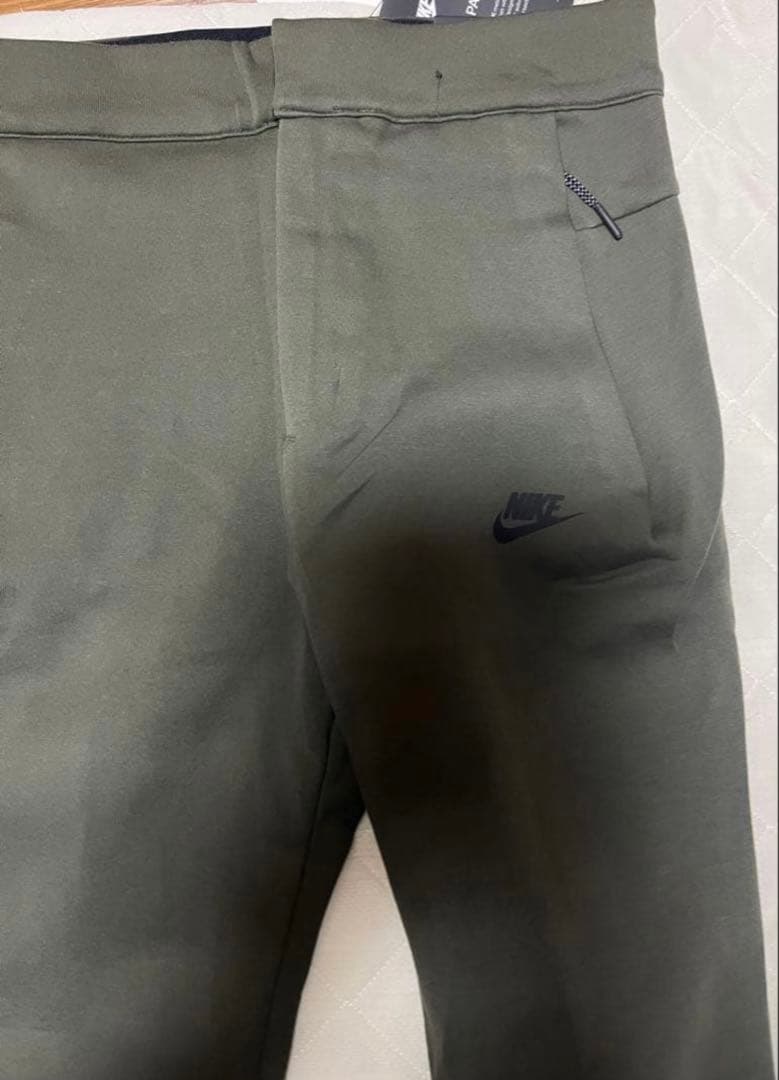 NIKE STANDARD FIT テックフリースパンツ オリーブ Mサイズ