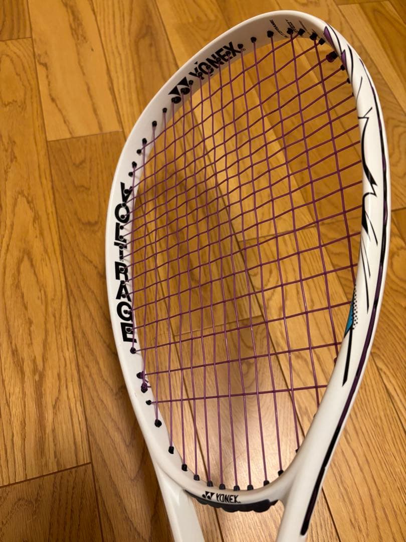 【美品】YONEX VOLTRAGE ボルトレイジ 7V STEER UXL1