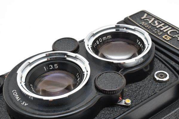 フィルムカメラ Yashica Mat 124G 6x6 TLR Medium Format