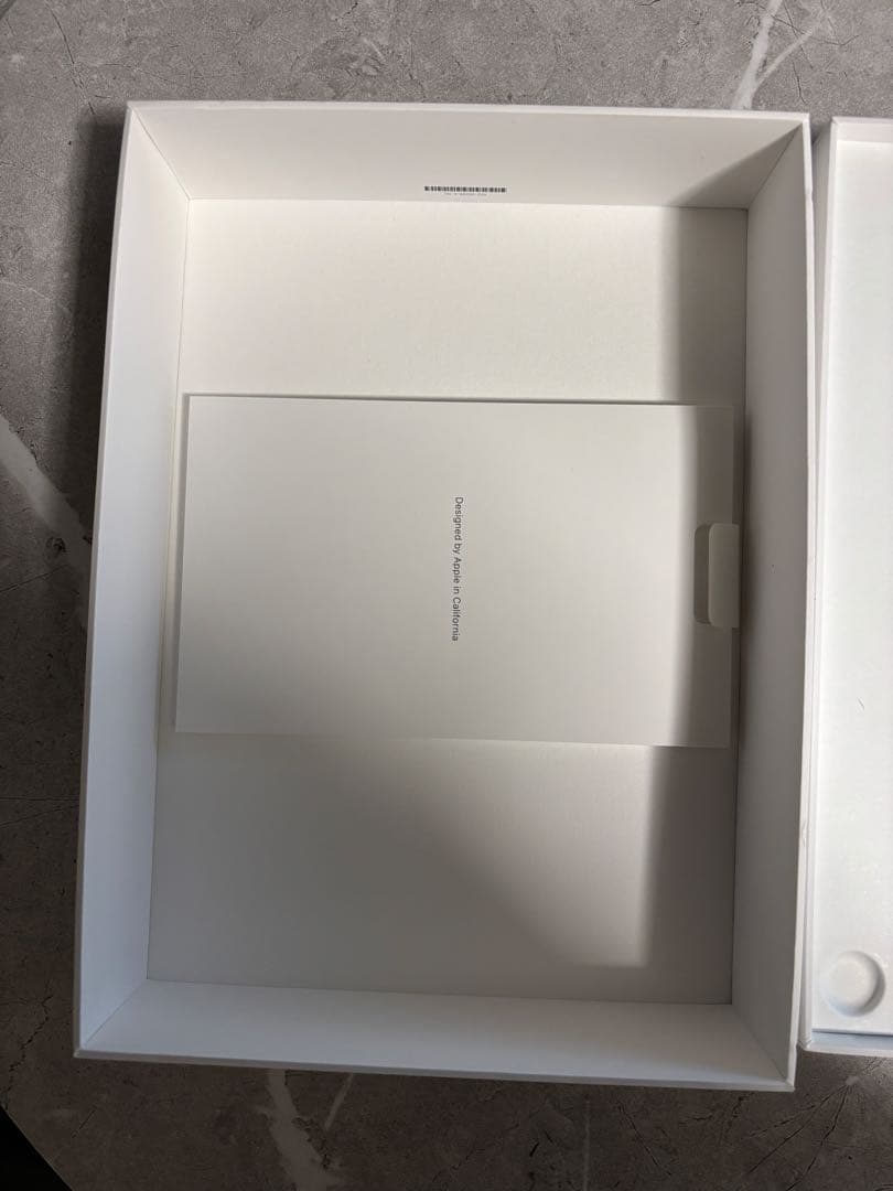 iPad Air (第5世代) 64GBスペースグレー 本体 即購入可!!