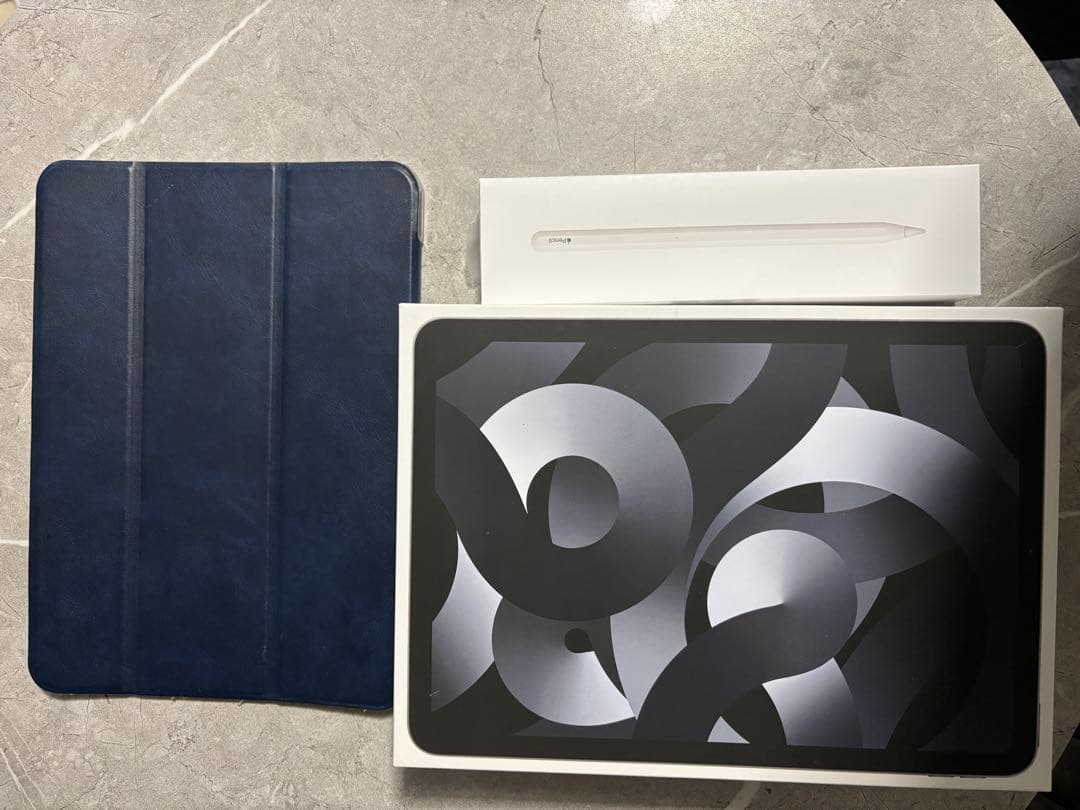 iPad Air (第5世代) 64GBスペースグレー 本体 即購入可!!