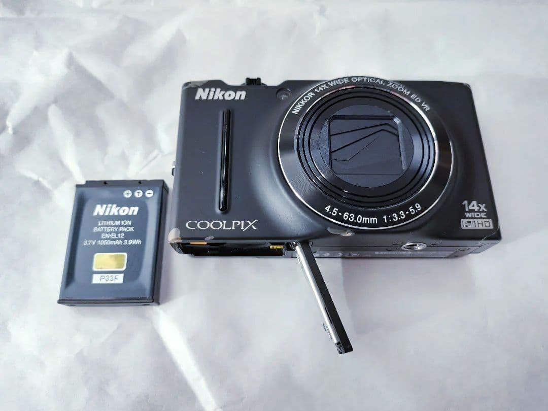 Nikon COOLPIX S8200 ブラック (オールドデジカメ)