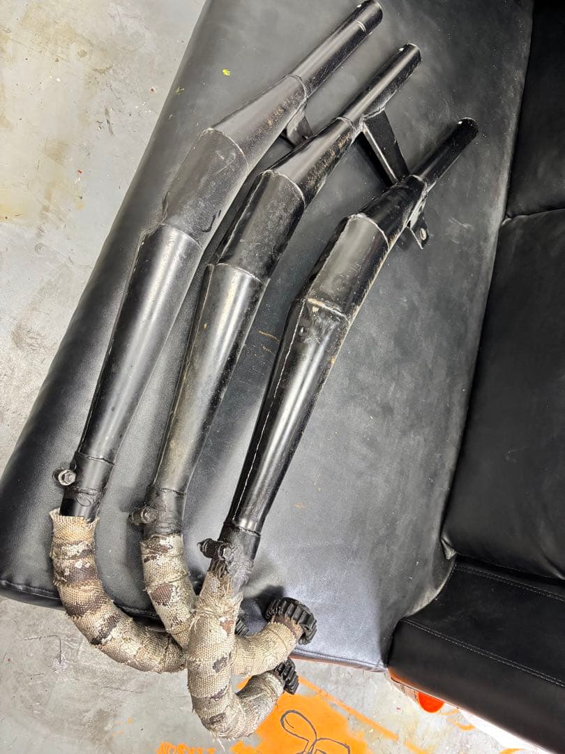 GT550 マフラー チャンバ