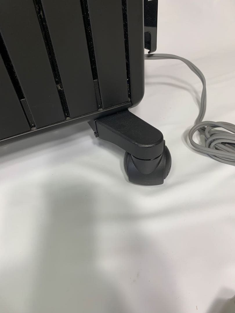 デロンギMDHU15-PB オイルレスヒーター 黒 10-13畳