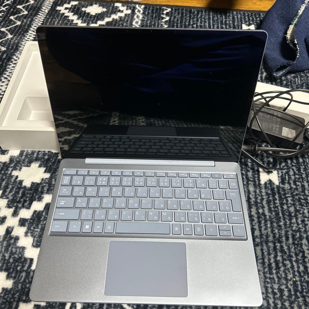Microsoft Surface Laptop Go 3 本体