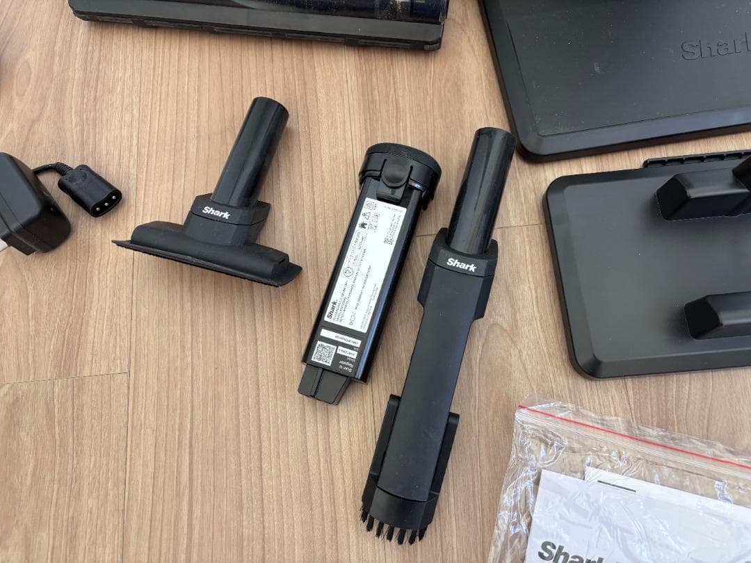 y*u様 SHARK シャーク CS401J コードレス スティッククリーナー