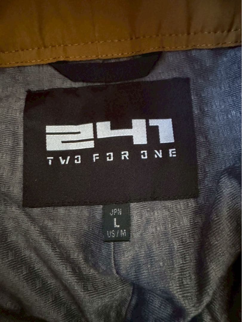 241(トゥーフォーワン)スノーボードウェアLサイズ