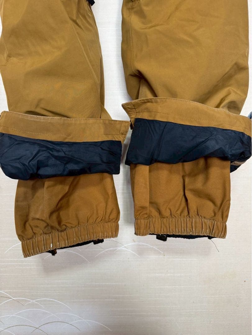 241(トゥーフォーワン)スノーボードウェアLサイズ