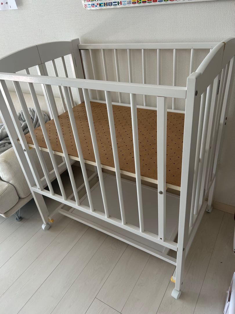 石崎家具 折りたたみベビーベッド ワンタッチハイベッド プチ スリーピー 白