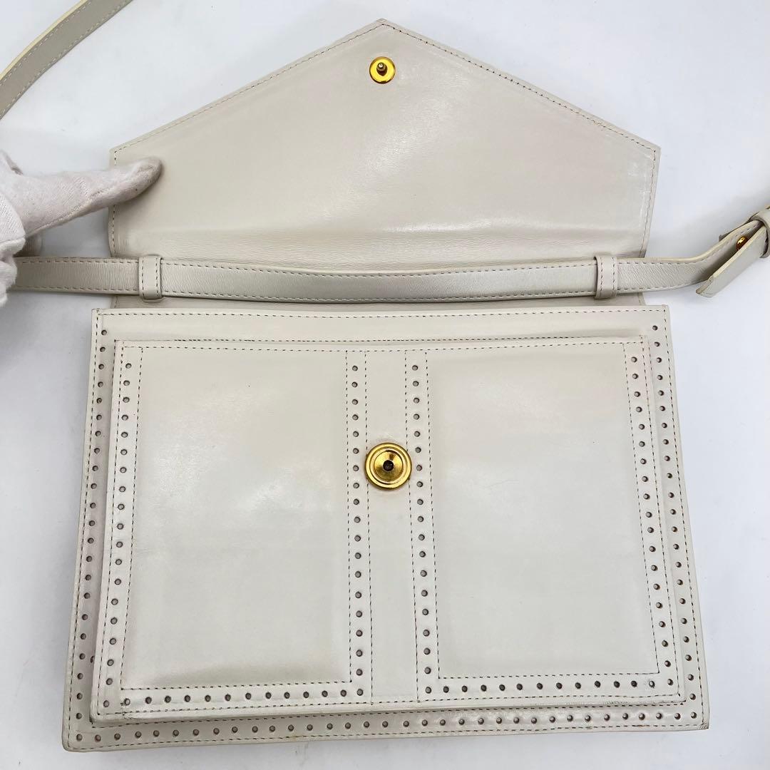 イヴサンローラン ショルダーバッグ ポシェット カサンドラ YSL金具 レザー